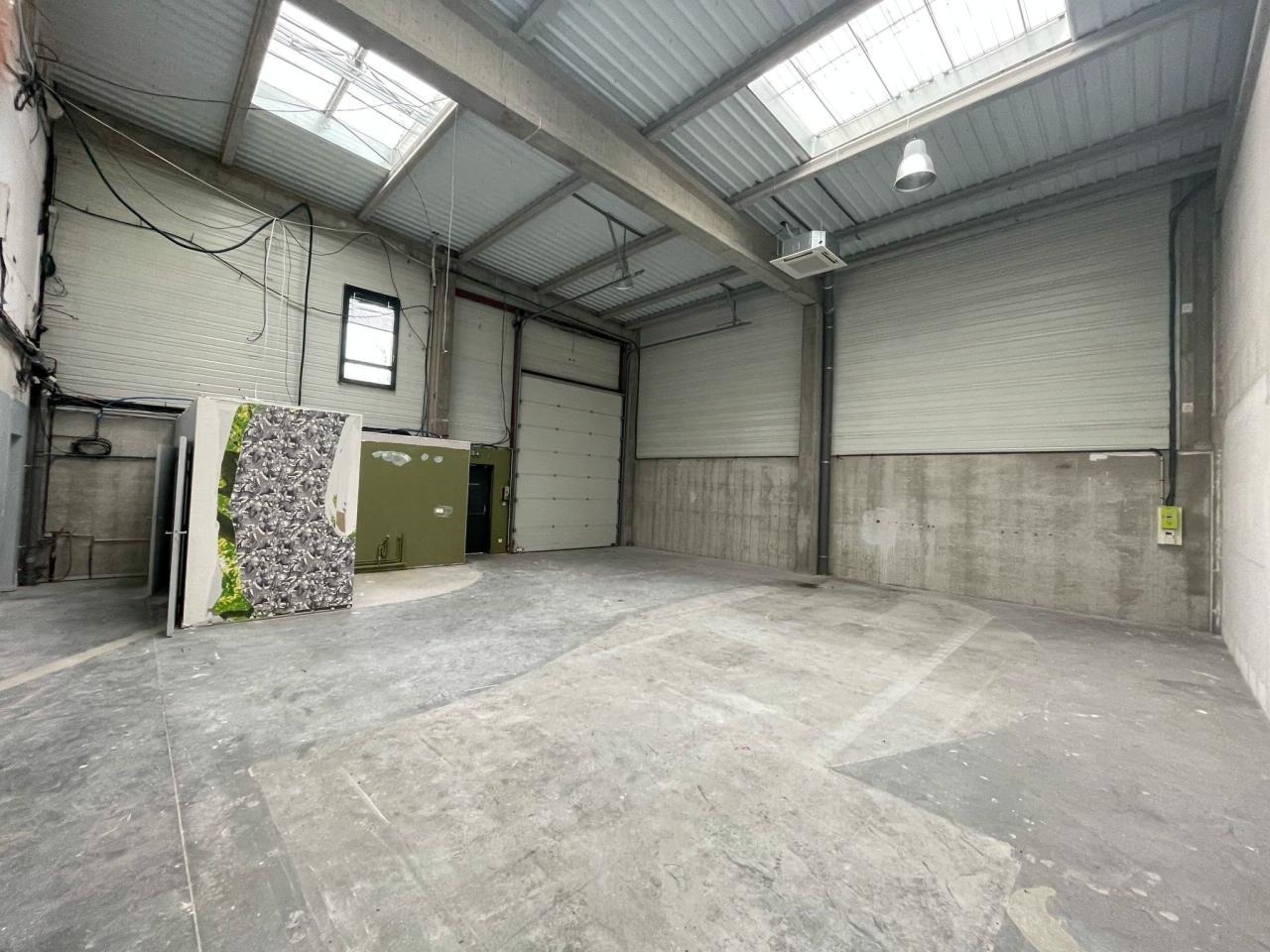 Local d'activité Hallennes-lez-Haubourdin 420m² Location local d'activité Hallennes-lez-Haubourdin Nord OLACT2309583 2